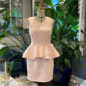 <<ASOS•Fit•and•Flare•Skater•Dress>>